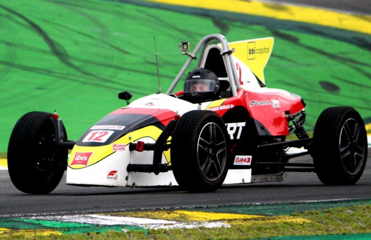 Kauan Morais vence na abertura da temporada 2023 na Fórmula Vee